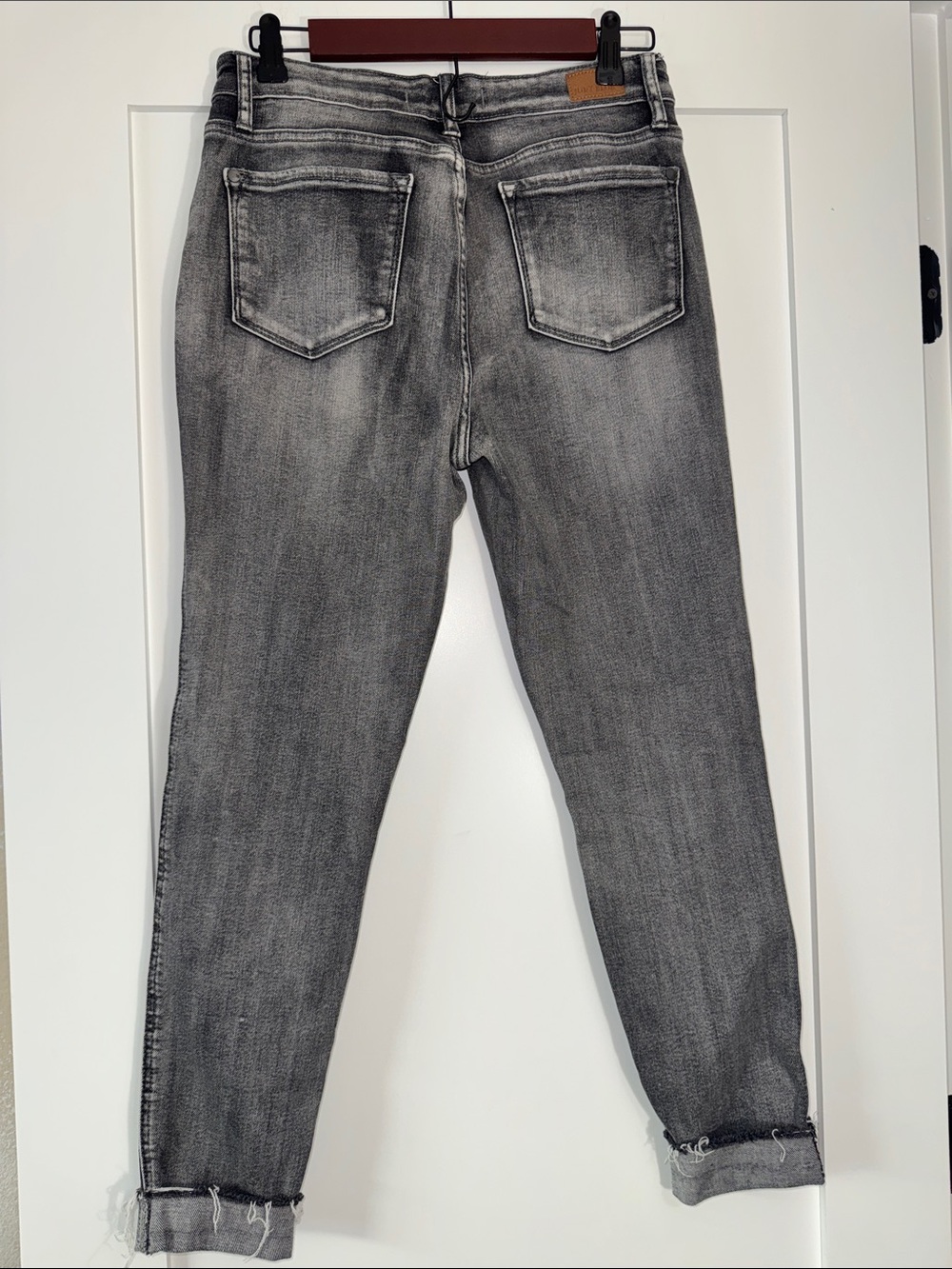Judy Blue Grey Washed Ankle Jeans with Raw Hem Skinny Fit Sz 7/28 - Picture 4 of 4